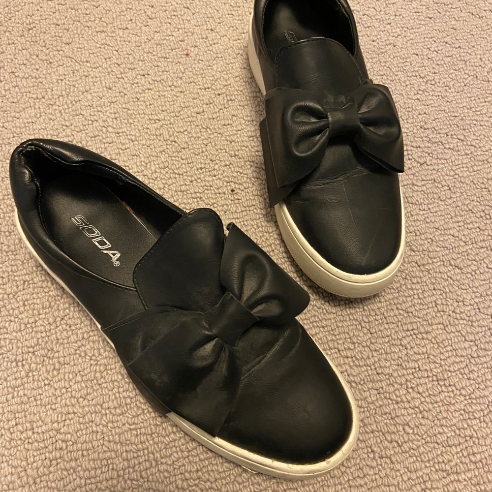 Black Bow Sneakers